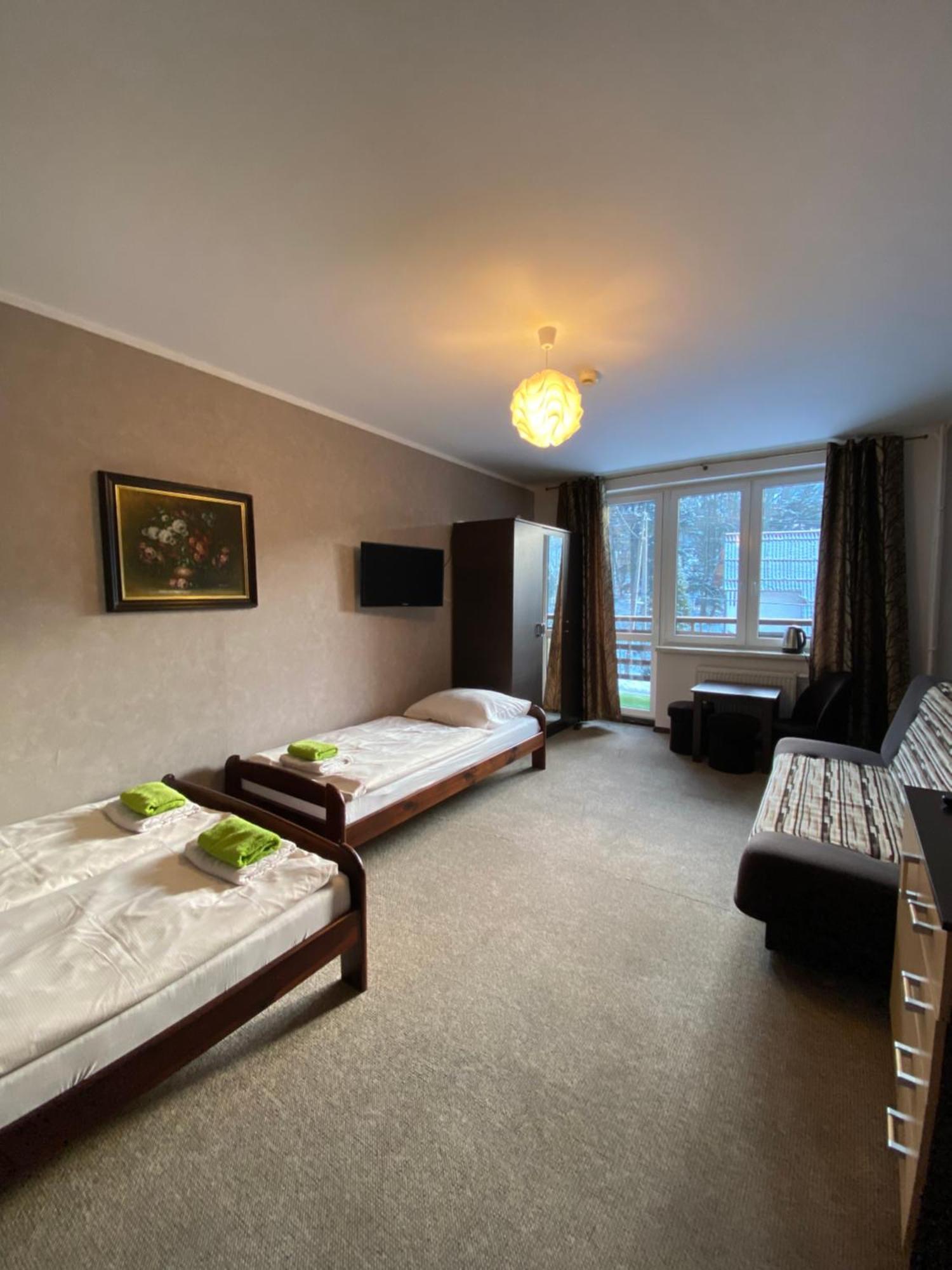Niezapominajka Bed & Breakfast Щирк Екстериор снимка