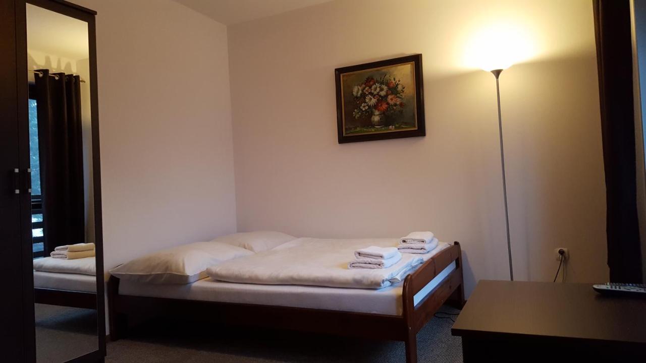 Niezapominajka Bed & Breakfast Щирк Екстериор снимка