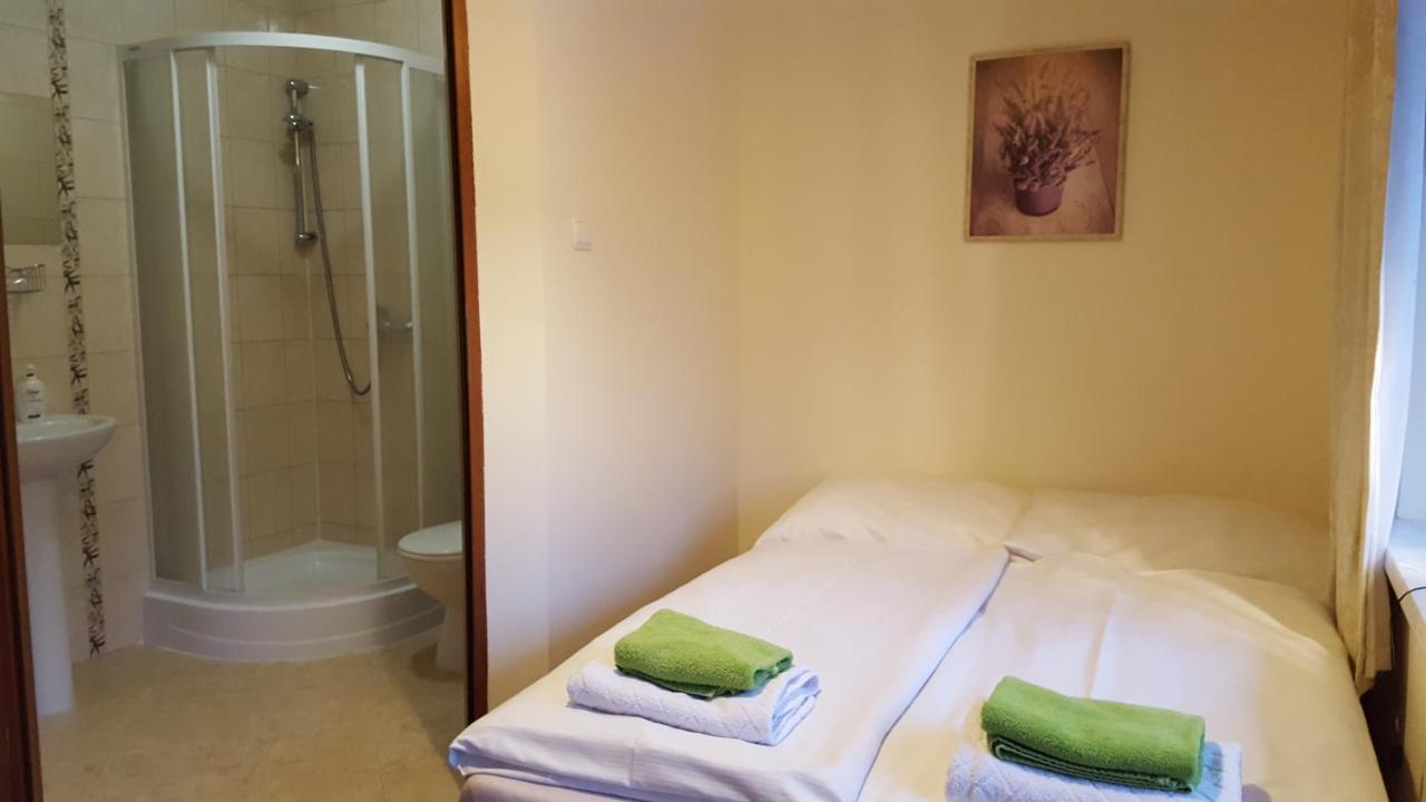 Niezapominajka Bed & Breakfast Щирк Екстериор снимка